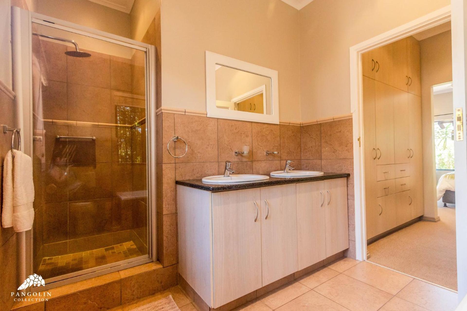 Aleah, Cathkin Estates By Euphoric Leisure Villa Champagne Valley Buitenkant foto